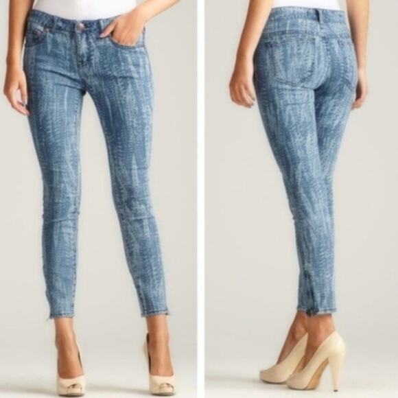 Free People Feather Print Ankle Zip Skinny Cropped Jeans size 27 Indie Y2K - Picture 14 of 14